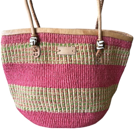 Kenyan Pink Green Tan Hand Woven Sisal & Leather Beaded Straw Zipper Tote Bag - Picture 2 of 15